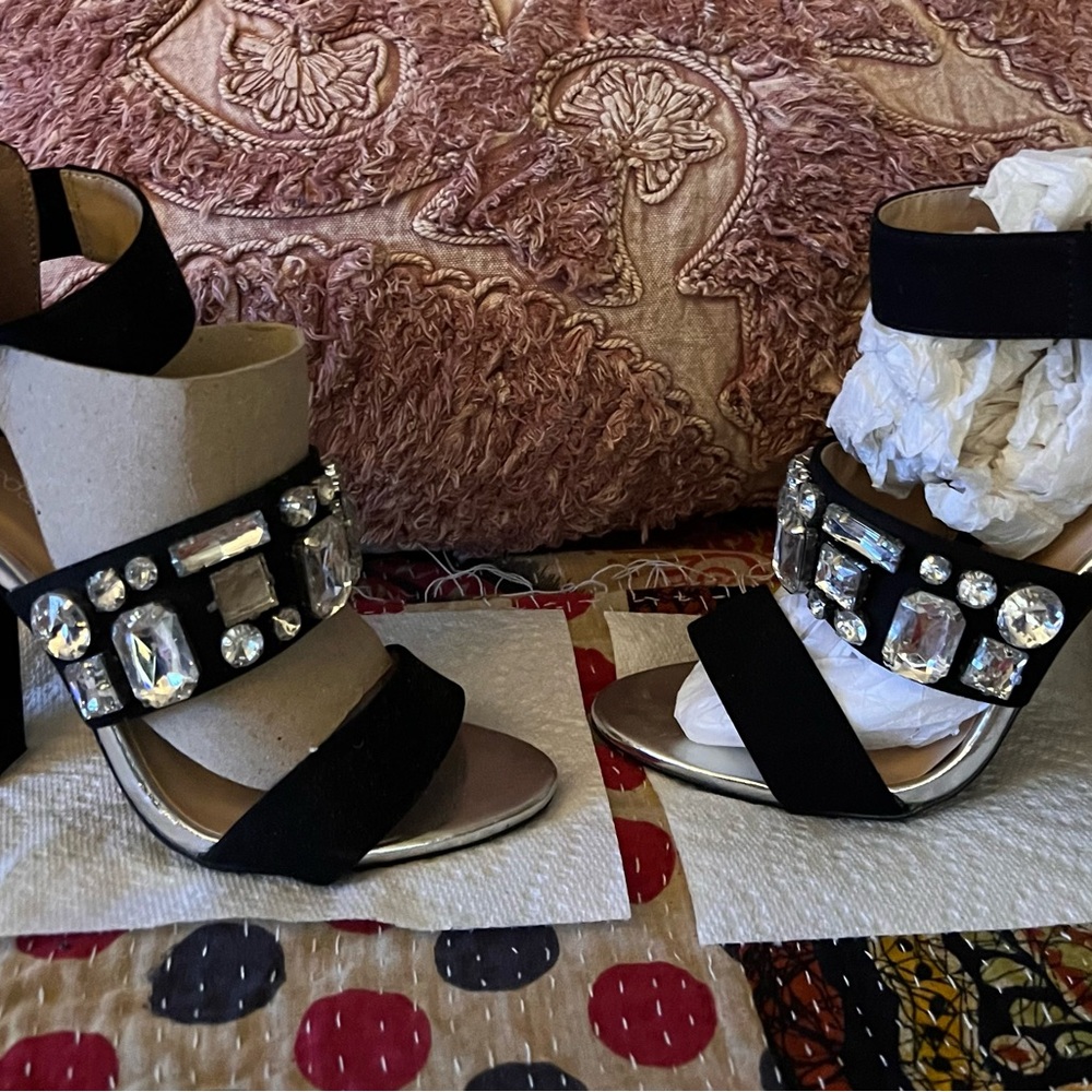 Elegant Black and Silver Women's Sandals
